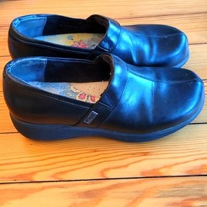 Softwalk Grey's Anatomy shoes size 8